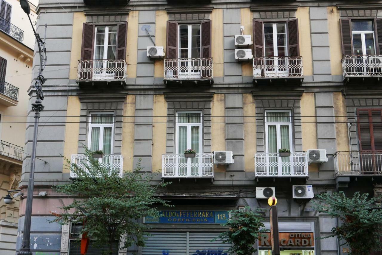 Dimora Partenopea Napoli Exterior foto