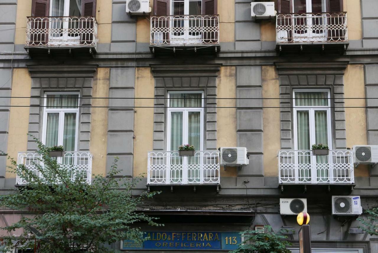 Dimora Partenopea Napoli Exterior foto